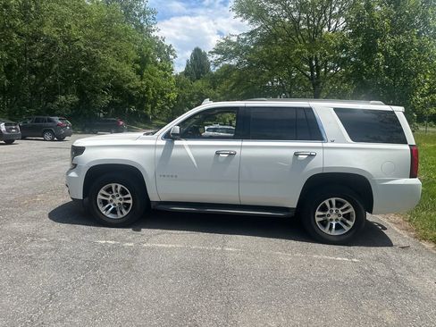 Used 2015 Chevrolet Tahoe LT AWD/4WD image 3