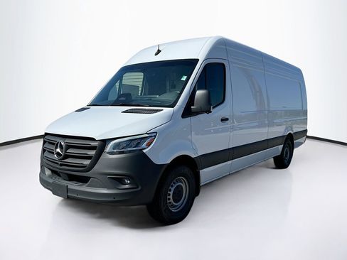 New 2026 Mercedes-Benz Sprinter 2500 image 3