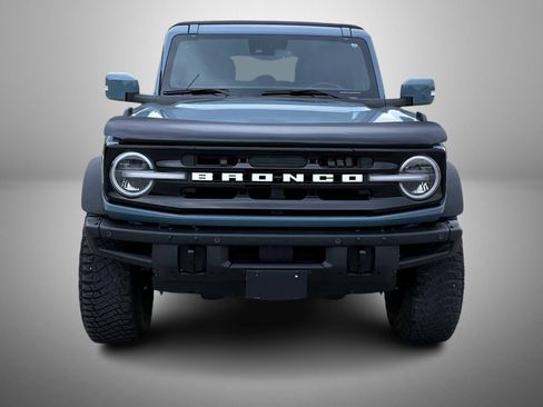 Used 2022 Ford Bronco Outer Banks w/ Sasquatch Package AWD/4WD image 2