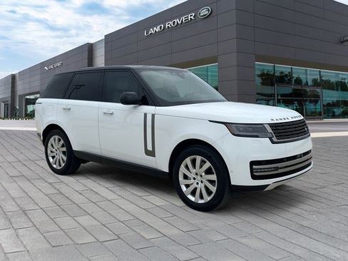 Used 2025 Land Rover Range Rover SE AWD/4WD image 7