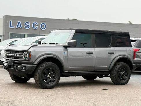 Certified 2022 Ford Bronco Black Diamond AWD/4WD image 1