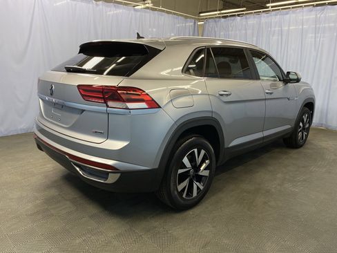 Used 2020 Volkswagen Atlas Cross Sport SE image 6