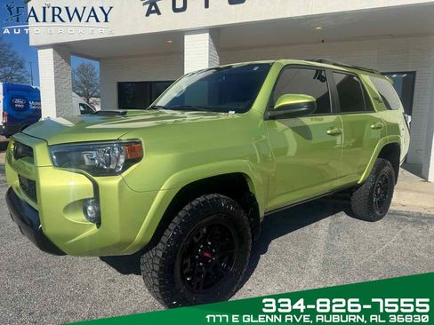 Used 2023 Toyota 4Runner TRD Off-Road Premium image 2