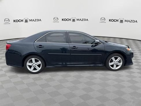 Used 2014 Toyota Camry SE image 8
