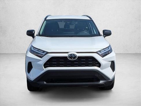 Used 2025 Toyota RAV4 LE AWD/4WD image 2