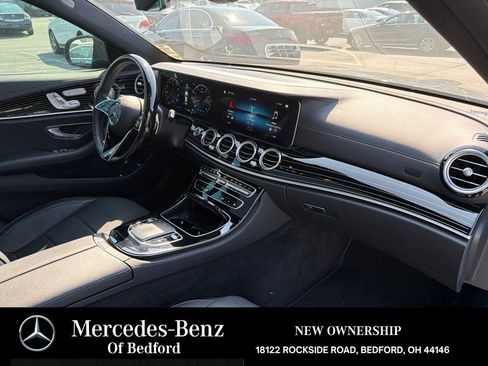 Used 2022 Mercedes-Benz E 450 4MATIC Sedan image 29
