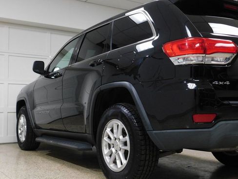 Used 2019 Jeep Grand Cherokee Laredo image 74