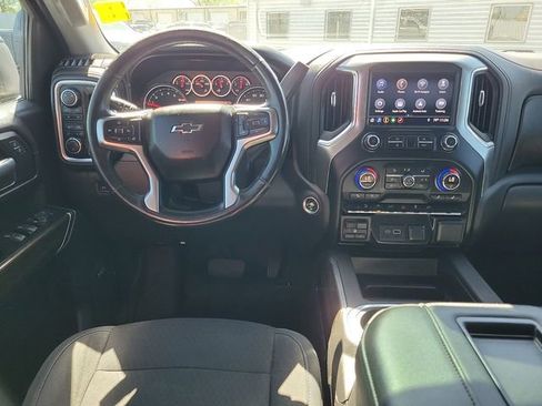 Used 2019 Chevrolet Silverado 1500 RST AWD/4WD image 12
