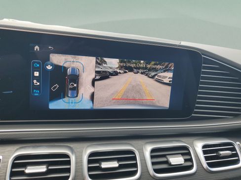 Certified 2026 Mercedes-Benz GLS 450 4MATIC image 23