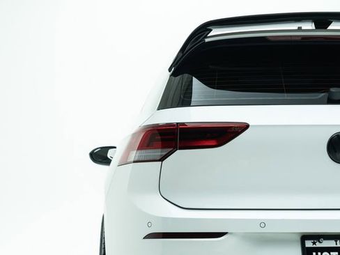 Used 2022 Volkswagen GTI SE image 18