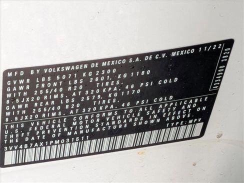 Used 2023 Volkswagen Tiguan SEL R-Line image 19