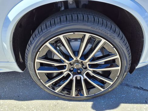 New 2026 Volvo XC90 B6 Ultra w/ Lounge Package AWD/4WD image 9