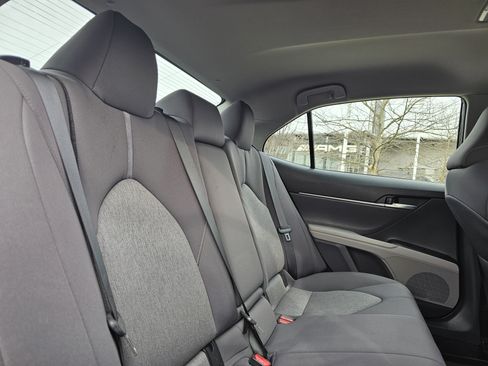 Used 2024 Toyota Camry LE w/ Convenience Package image 18