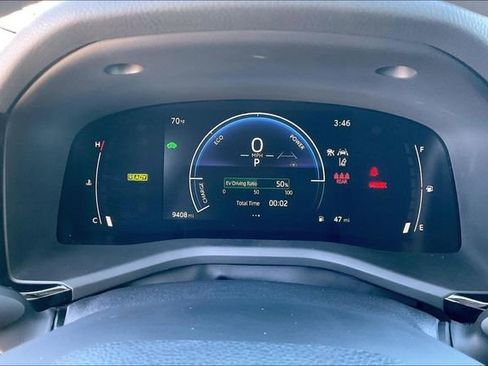 Used 2025 Toyota Camry LE w/ Convenience Package image 18