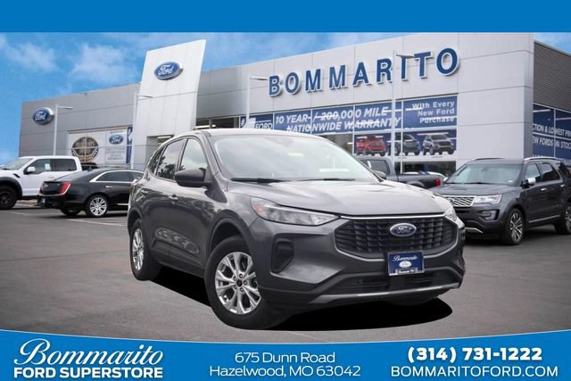 Used 2025 Ford Escape Active AWD/4WD image 1