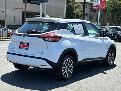 Used 2024 Nissan Kicks SR FWD image 7