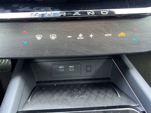 New 2025 Nissan Murano SL image 6