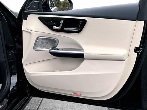 Certified 2023 Mercedes-Benz C 300 4MATIC Sedan image 31