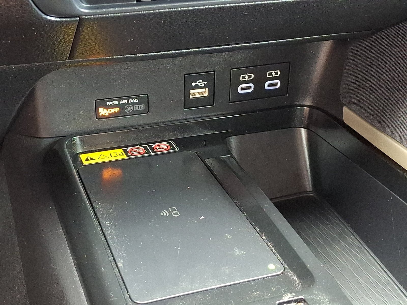 Used 2025 Toyota Camry LE FWD image 23