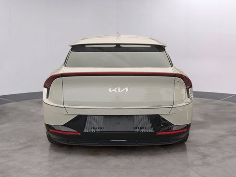 Certified 2023 Kia EV6 Wind w/ Wind Technology Package AWD/4WD image 5