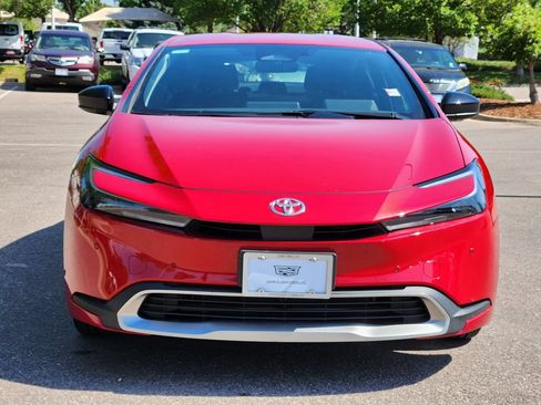 Used 2026 Toyota Prius Plug-In Hybrid FWD image 7