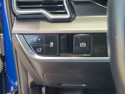 Used 2025 Kia Sportage SX FWD image 21