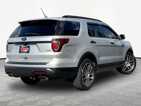 Used 2018 Ford Explorer Sport w/ Equipment Group 401A AWD/4WD image 6