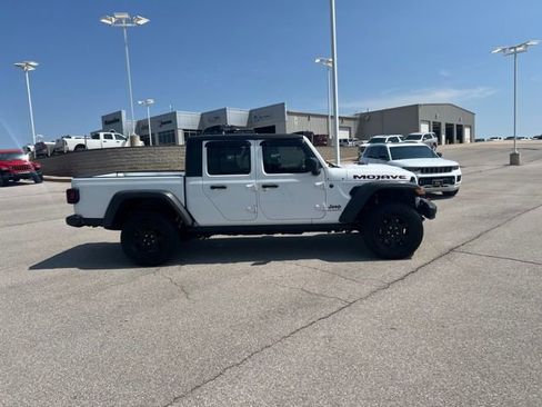 Used 2023 Jeep Gladiator Mojave w/ Trailer Tow Package AWD/4WD image 4