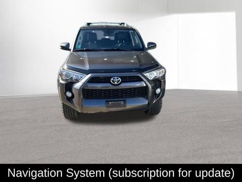 Used 2017 Toyota 4Runner SR5 Premium AWD/4WD image 4