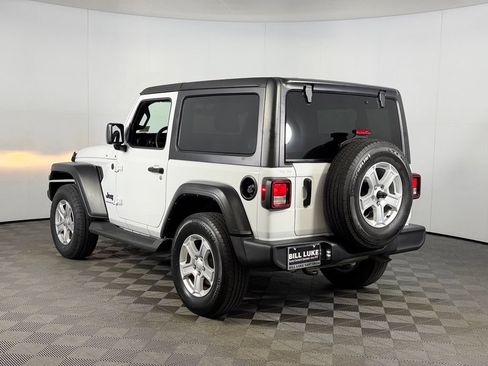 Used 2023 Jeep Wrangler Sport AWD/4WD image 9