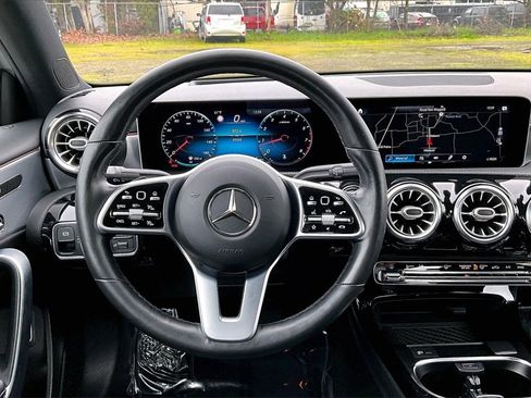 Used 2019 Mercedes-Benz A 220 4MATIC image 7