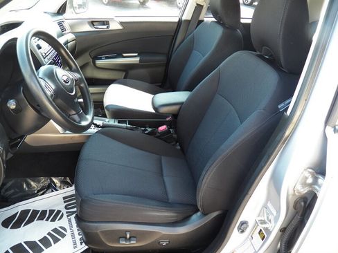 Used 2012 Subaru Forester 2.5X Premium AWD/4WD image 8