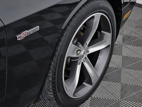 Used 2014 Dodge Challenger R/T image 6