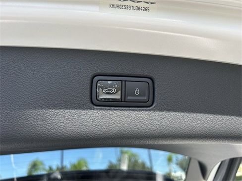 New 2026 Genesis GV80 2.5T Select image 17