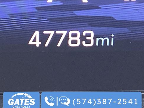 Used 2024 Chevrolet Traverse LT FWD image 4