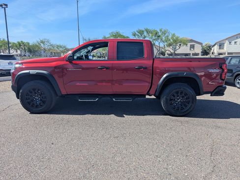 Used 2024 Chevrolet Colorado Trail Boss w/ Technology Package AWD/4WD image 5