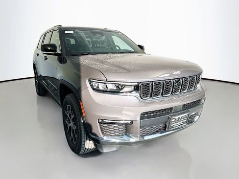 New 2025 Jeep Grand Cherokee L Limited image 1