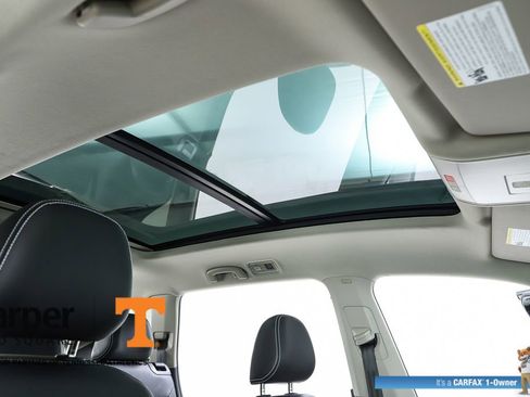 Used 2023 Volkswagen Atlas SE w/ Panoramic Sunroof Package FWD image 37