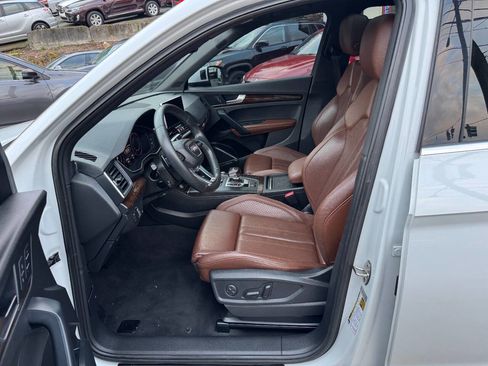 Used 2019 Audi Q5 2.0T Premium Plus w/ Premium Plus Package image 19