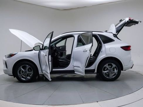 Used 2023 Ford Escape ST-Line AWD/4WD image 19