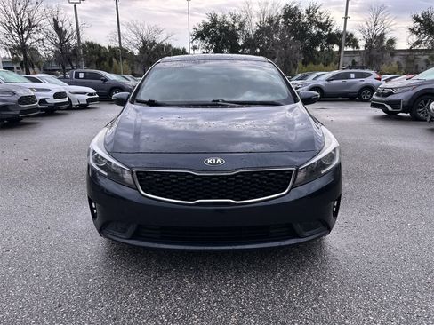 Used 2018 Kia Forte LX image 9