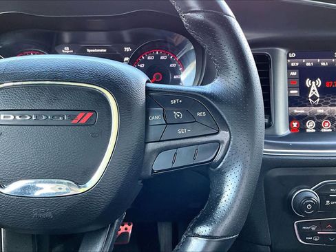 Used 2017 Dodge Charger SXT w/ Blacktop Package image 25