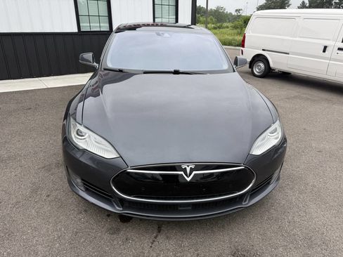 Used 2015 Tesla Model S 70D AWD/4WD image 3
