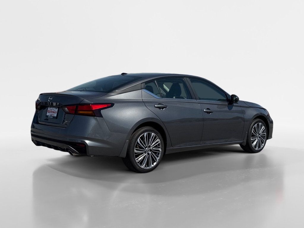 Used 2026 Nissan Altima 2.5 SV w/ SV Premium Package AWD/4WD image 6
