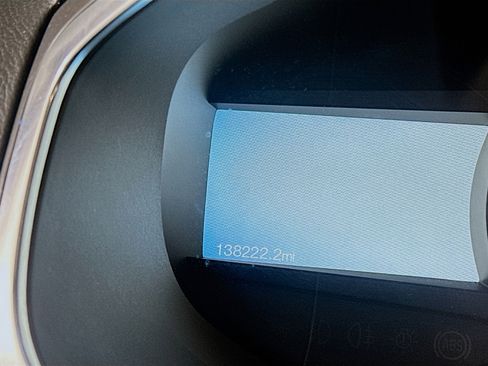 Used 2018 Ford Edge Titanium w/ Equipment Group 302A image 18