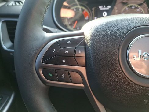 Certified 2021 Jeep Cherokee Latitude Lux w/ Sun & Sound Group image 21