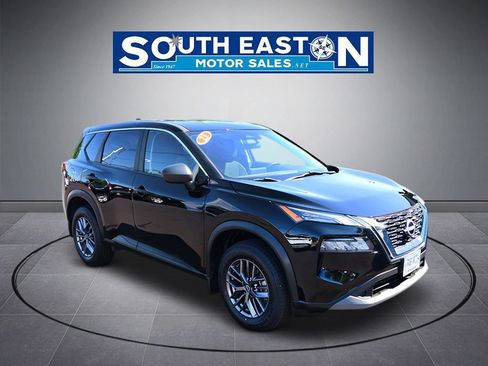 Used 2023 Nissan Rogue S AWD/4WD image 2