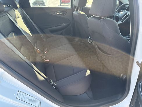 Used 2024 Chevrolet Malibu LT image 16