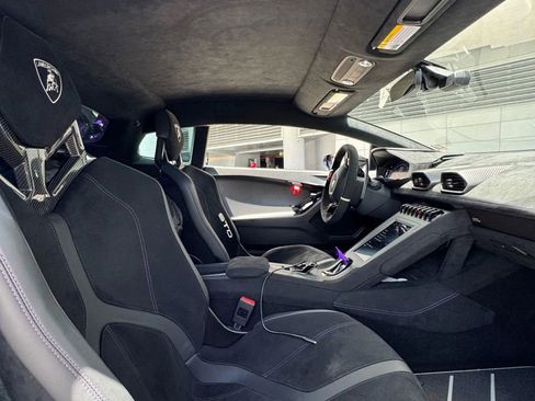 Used 2023 Lamborghini Huracan STO RWD image 24