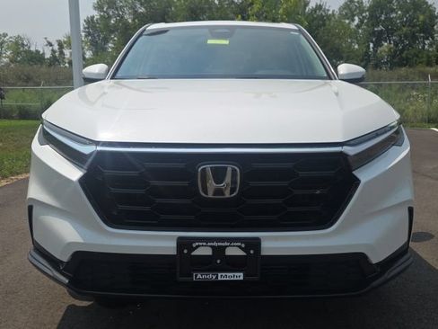 Used 2025 Honda CR-V EX image 3